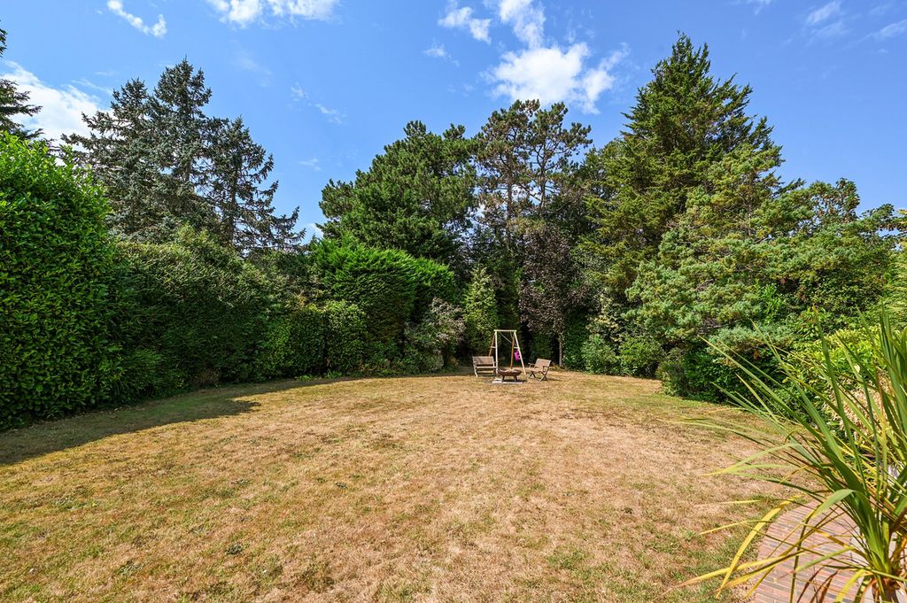 Property photo 3 of 4