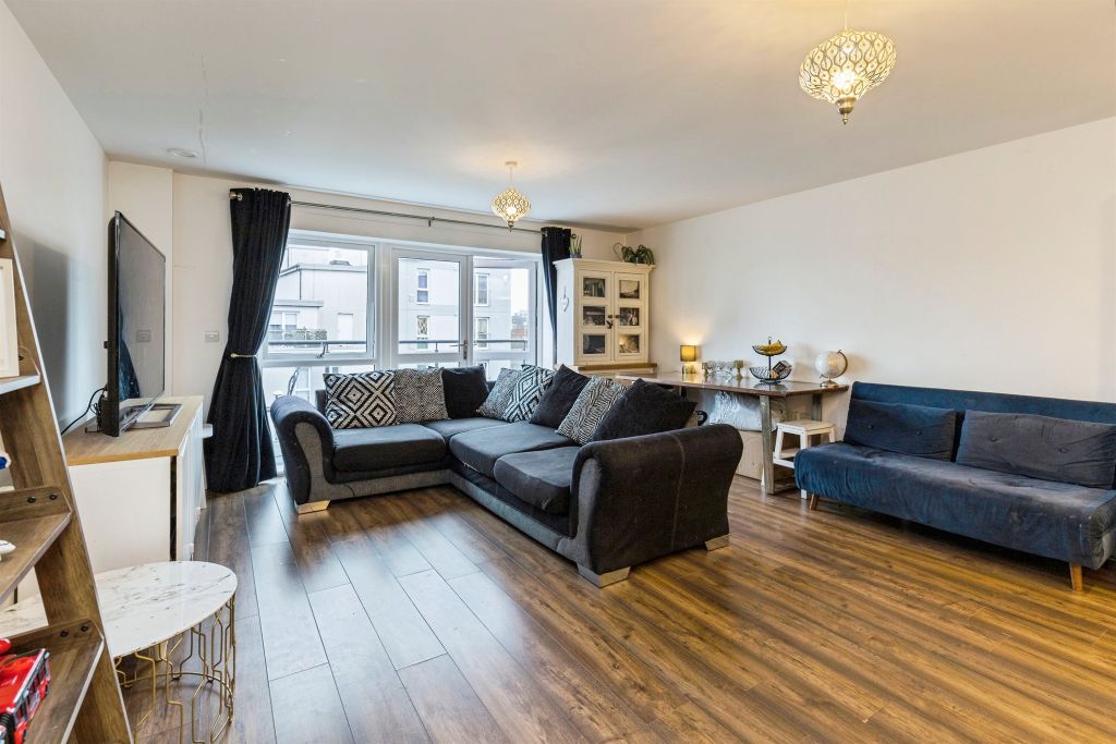 Property photo 3 of 13