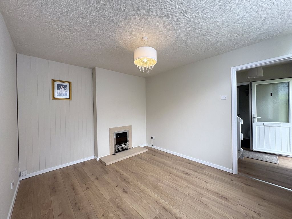Property photo 3 of 17 Picture No. 50