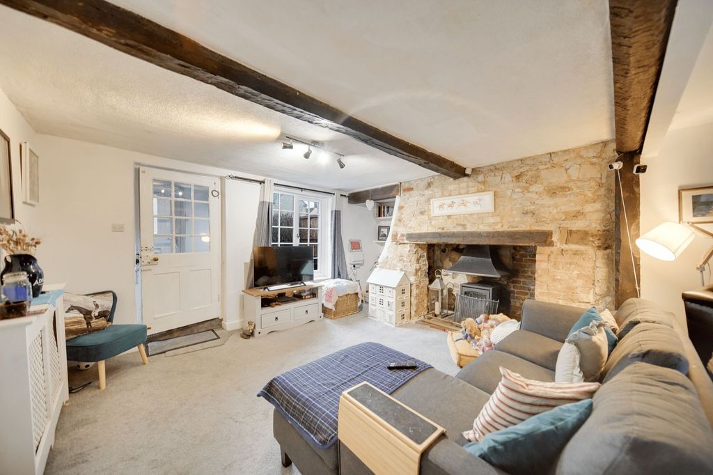 Property photo 3 of 14