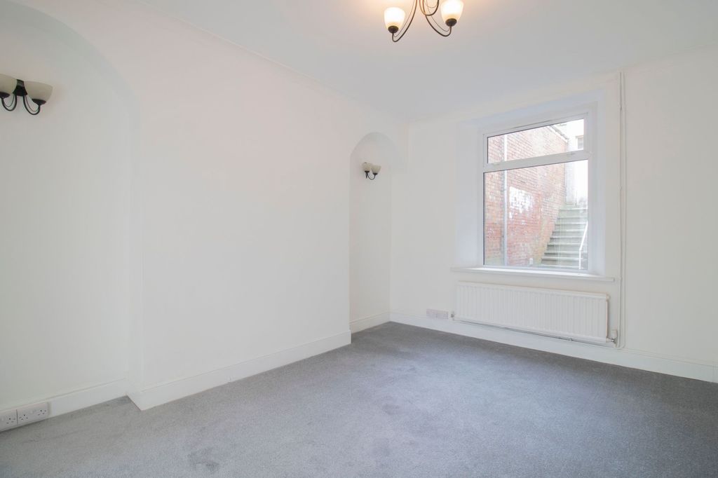 Additional image 9 of 4 bed terraced house for sale5 High Street, Newbridge NP11