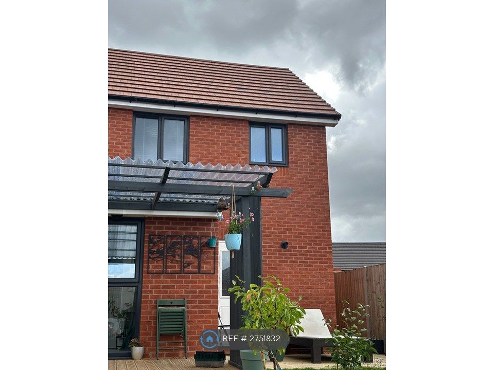 Property photo 2 of 31