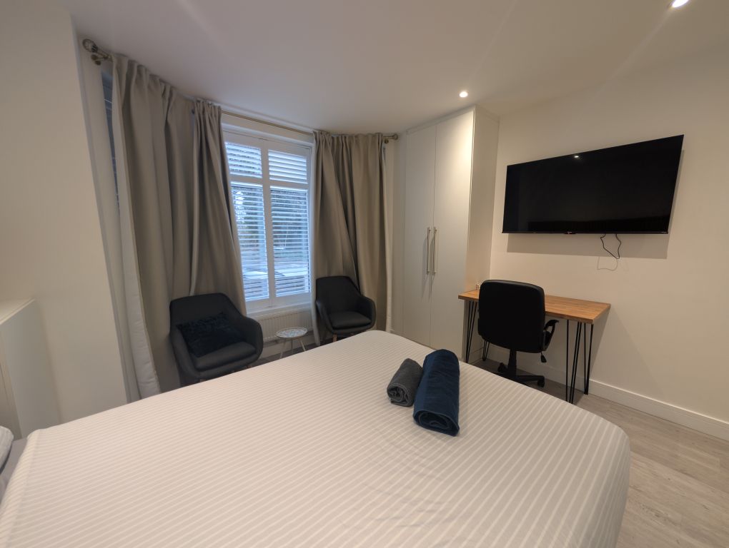 Property photo 3 of 10