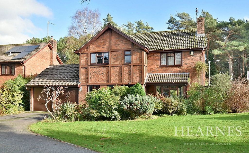 Property photo 1 of 28