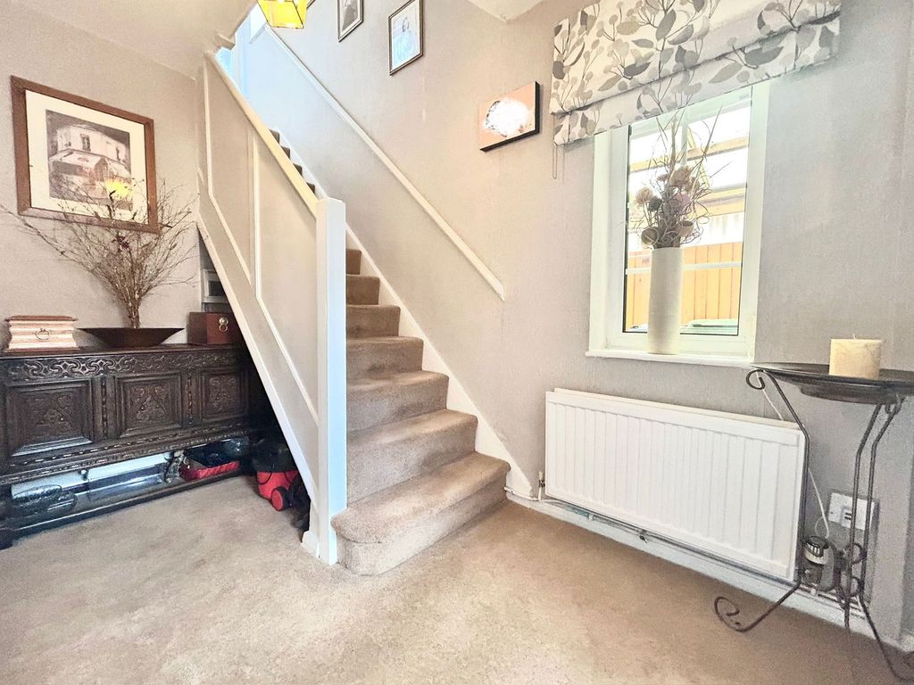 Property photo 2 of 21