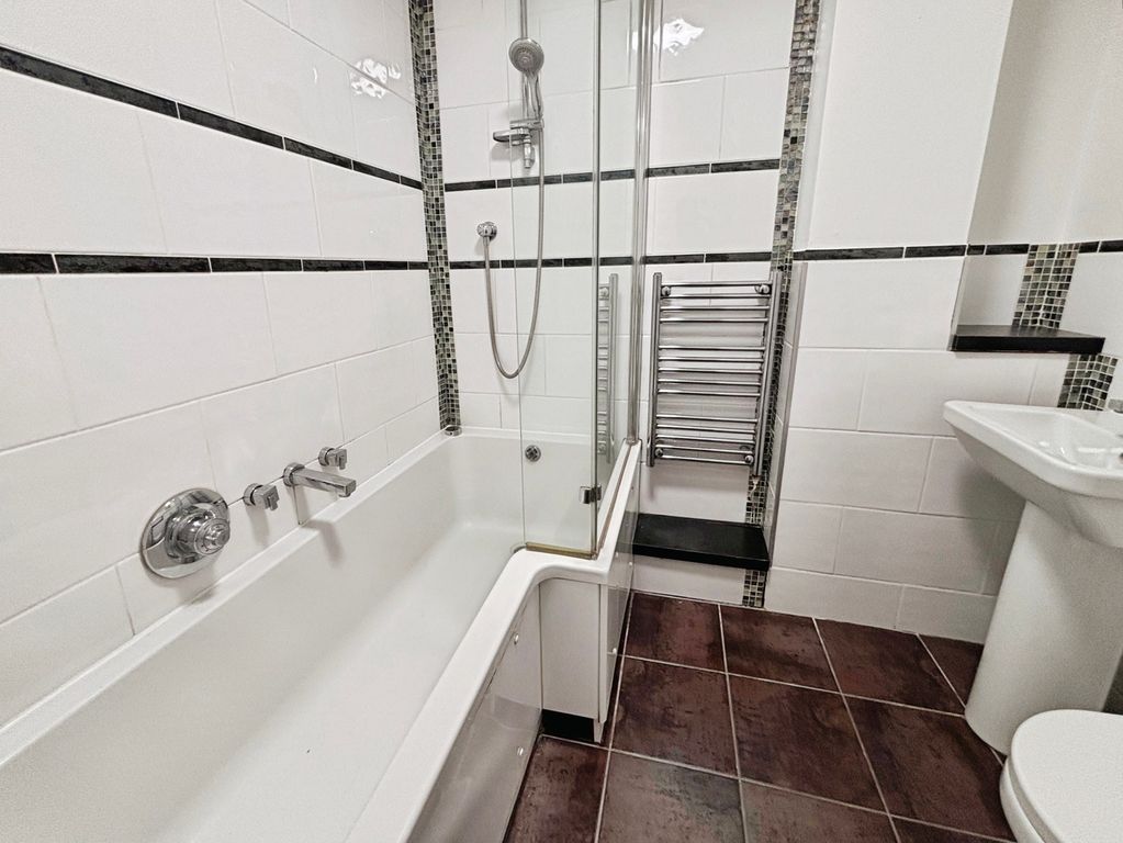 Property photo 3 of 9 Pbox-Img.Jpg