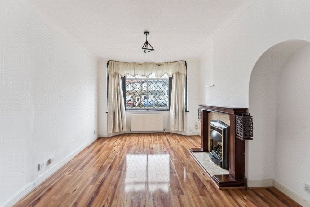 Property photo 3 of 18 Picture No. 02