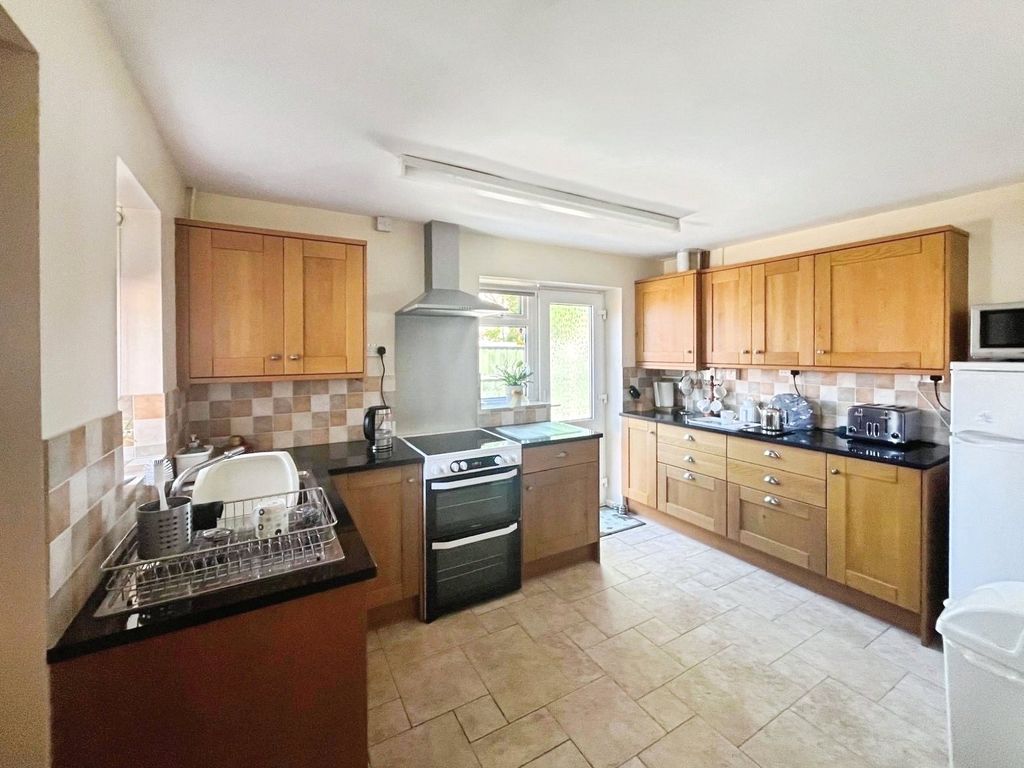 Property photo 3 of 20 Picture No. 13