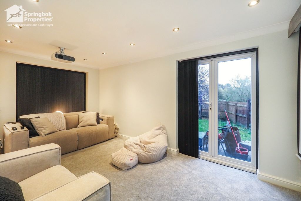 Property photo 2 of 16 Image 2