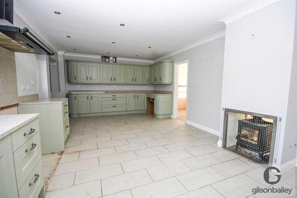 Property photo 3 of 28 25-Img_9829.Jpg