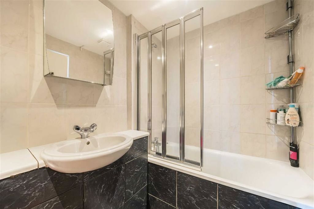 Property photo 3 of 3