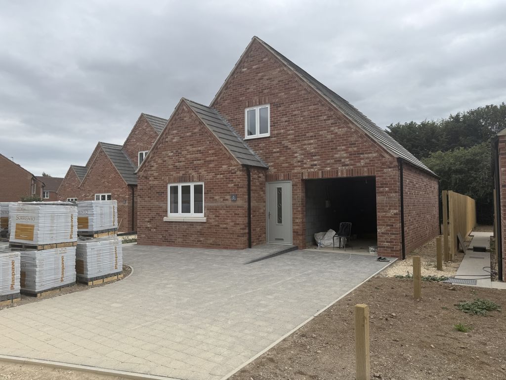 Property photo 1 of 12 Img_1339