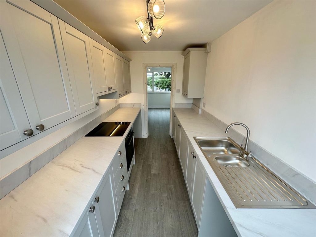 Property photo 2 of 17 c2.Jpg