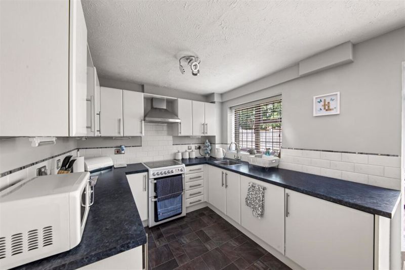 Property photo 2 of 19 Photo 5