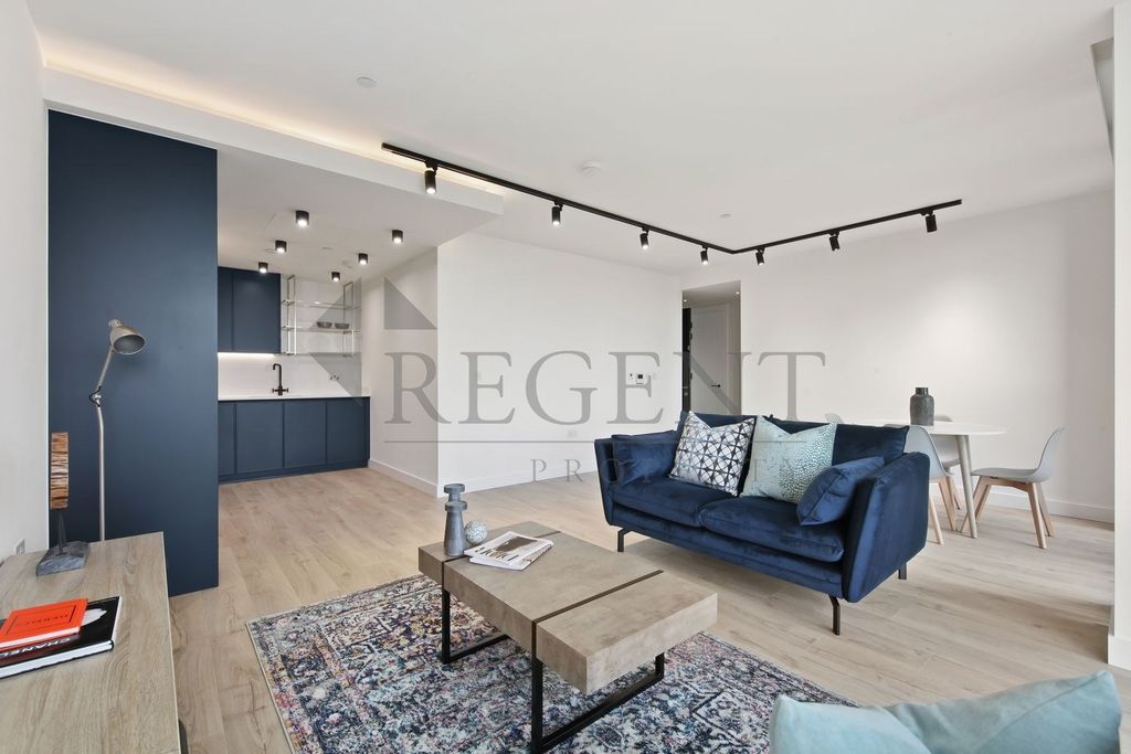 Property photo 3 of 11 Open Plan