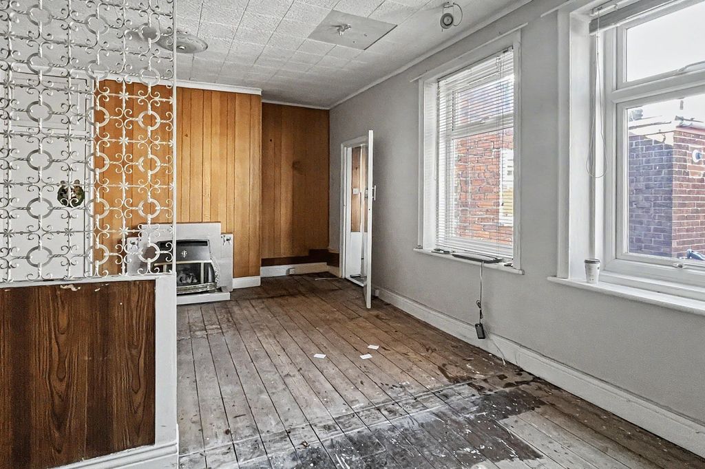 Property photo 2 of 17 15/17 Portland Street, Pelaw, Gateshead, Ne10 0XX