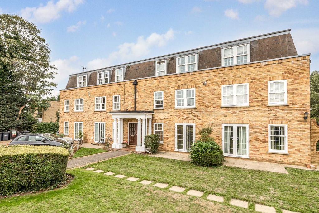 Property photo 1 of 6