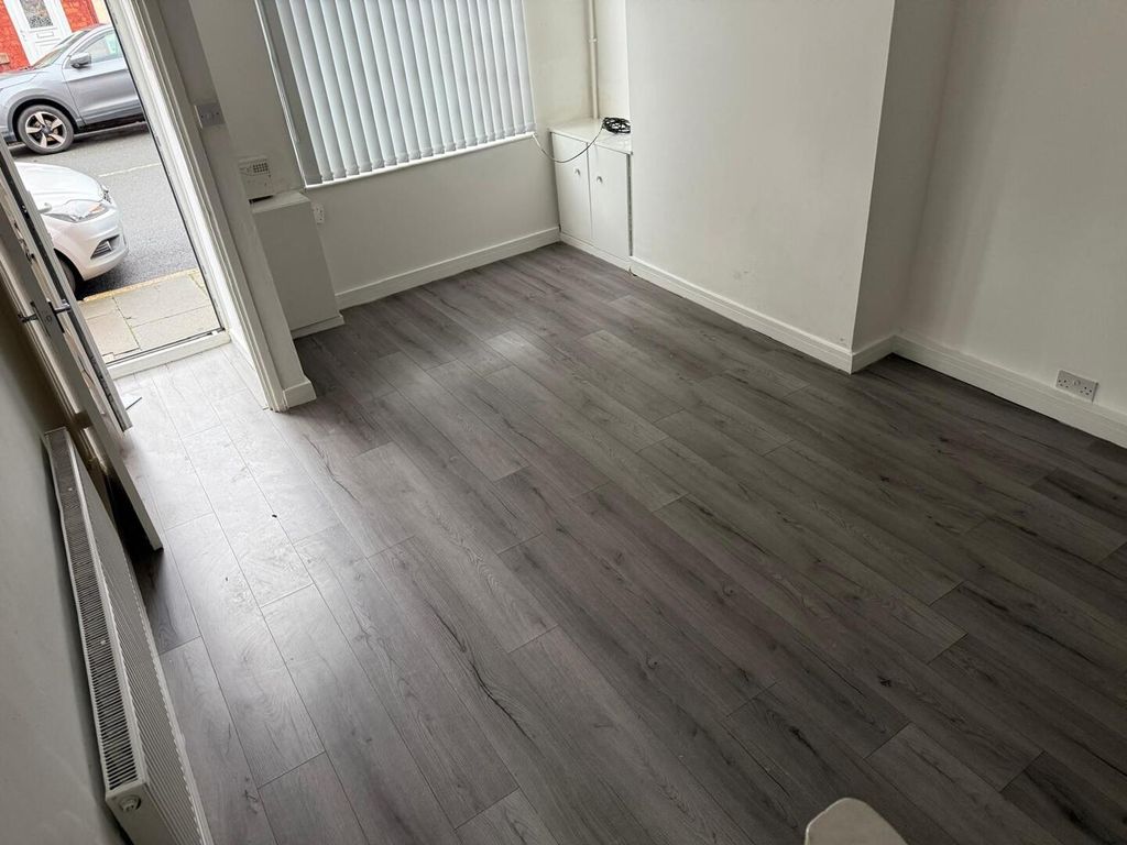 Property photo 3 of 13 Reception Room