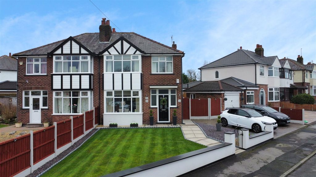 Property photo 1 of 35 Crocketts Walk, For Sale