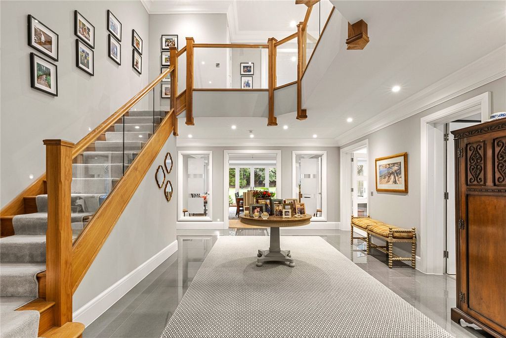 Property photo 2 of 23 Reception Hall