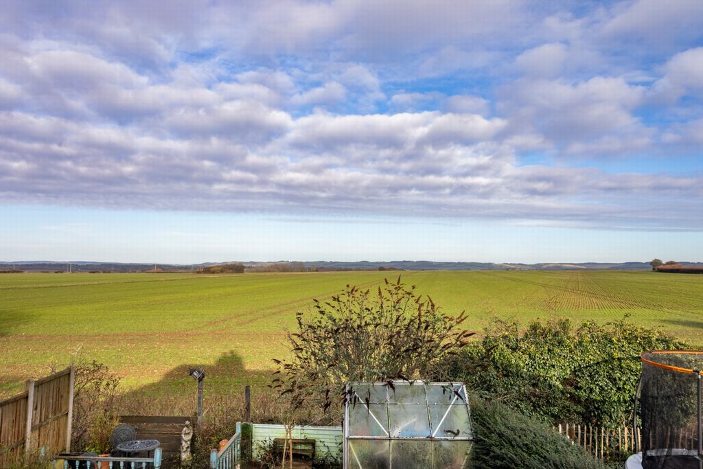 Property photo 2 of 18 Views