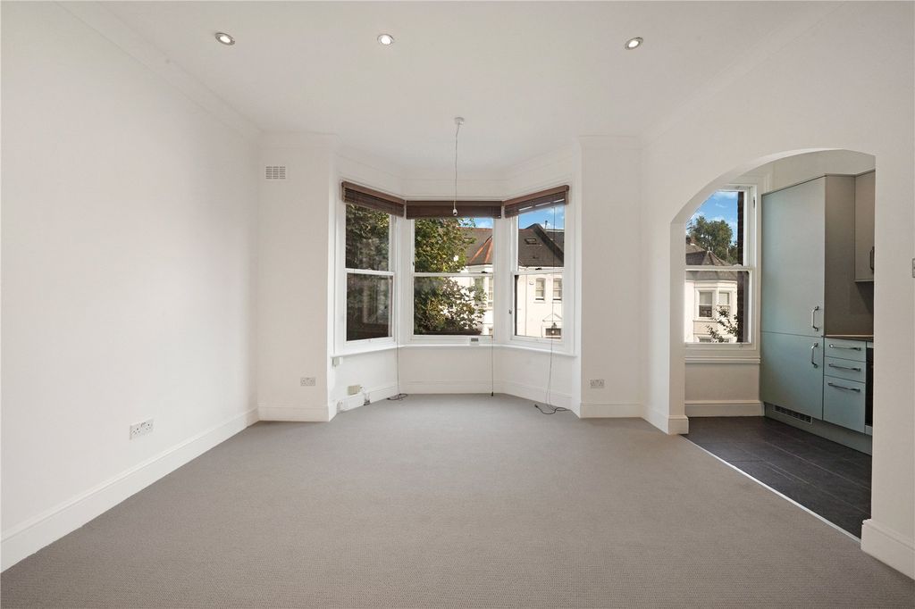 Property photo 1 of 21 Picture No. 33