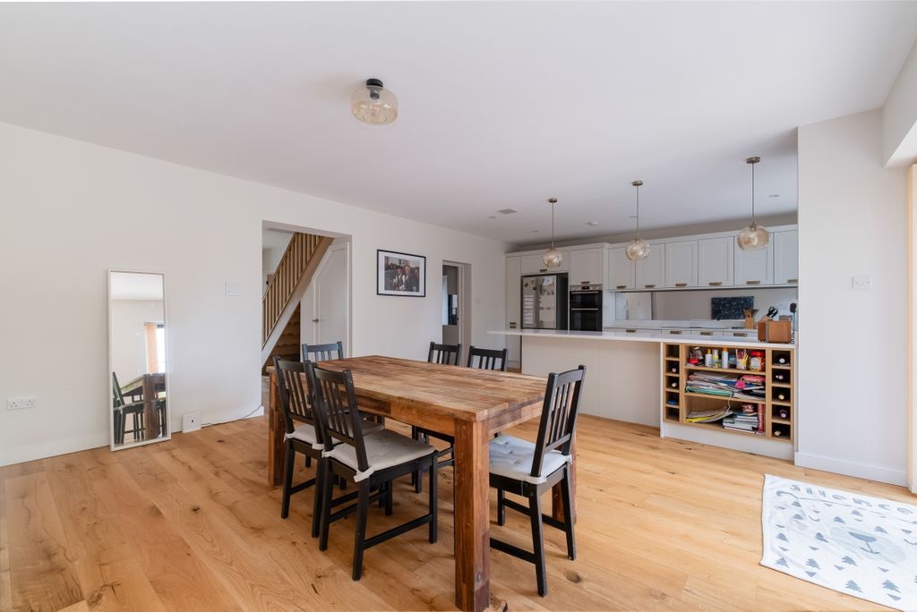 Additional image 9 of 4 bed flat to rentElmstead Glade, Chislehurst BR7