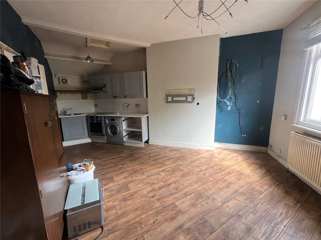 Property photo 3 of 8 Picture No. 07