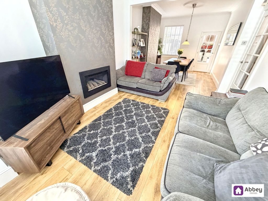 Property photo 3 of 15 Lounge/Diner
