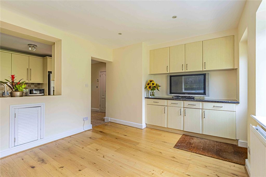 Property photo 3 of 23 Picture No. 23