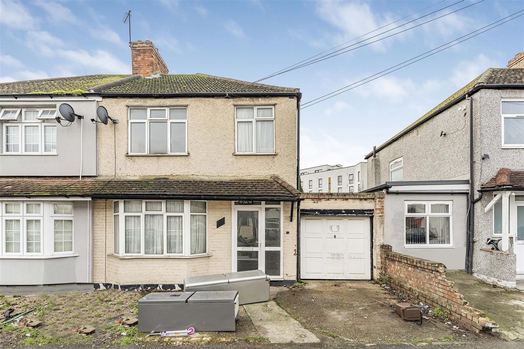 Property photo 1 of 17 1