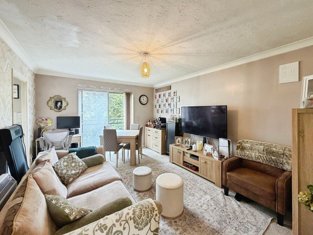 Property photo 2 of 10 5513525