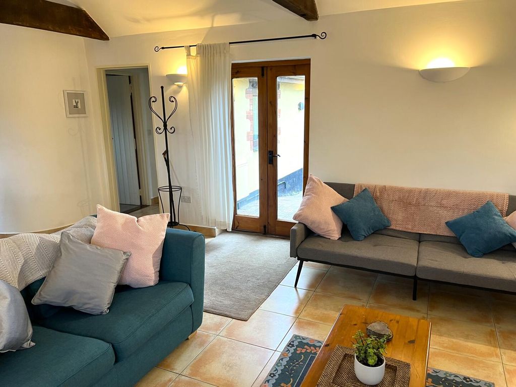 Property photo 3 of 9 Living Room