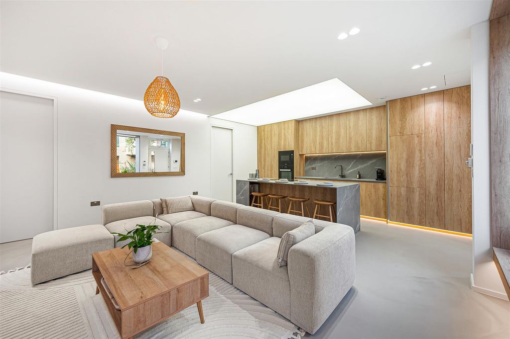 Property photo 1 of 20 Unit 1, Barrell Yard.5.Jpg
