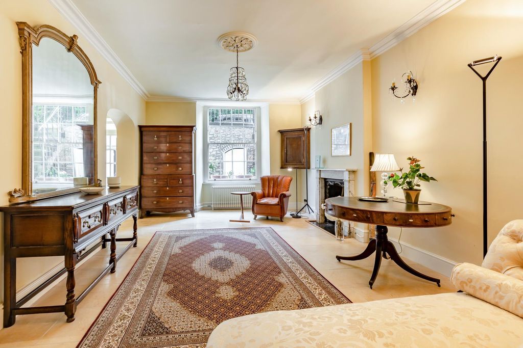 Additional image 13 of 5 bed town house for saleWest Mall, Clifton, Bristol BS8.