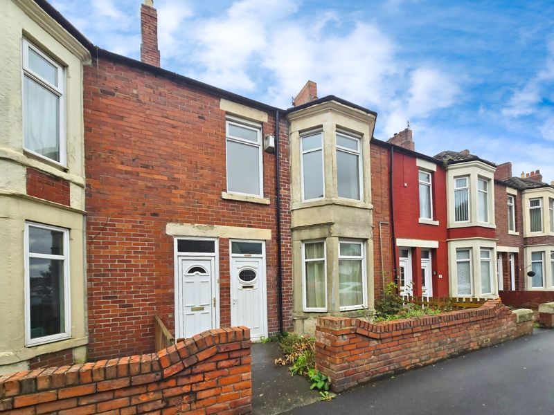 Property photo 1 of 7 Photo 5