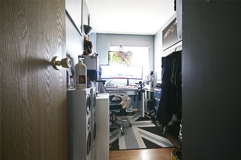 Property photo 3 of 5 Picture No. 06