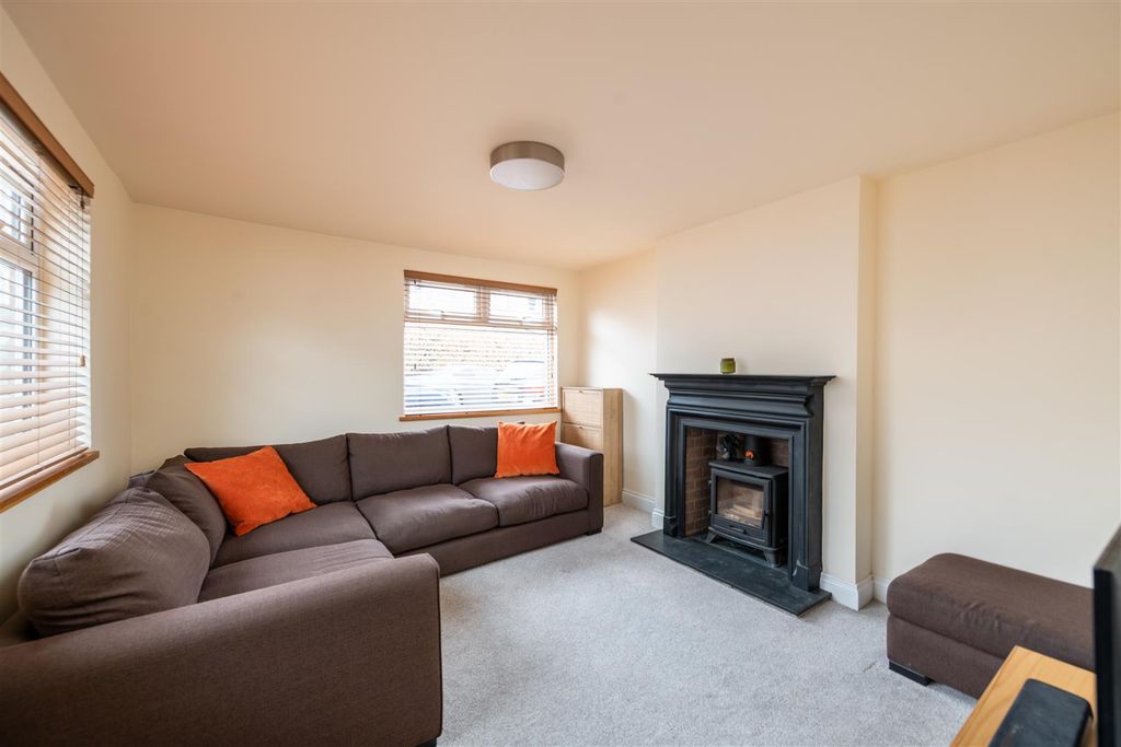 Additional image 4 of 2 bed semi-detached house for saleNutley Lane, Reigate RH2