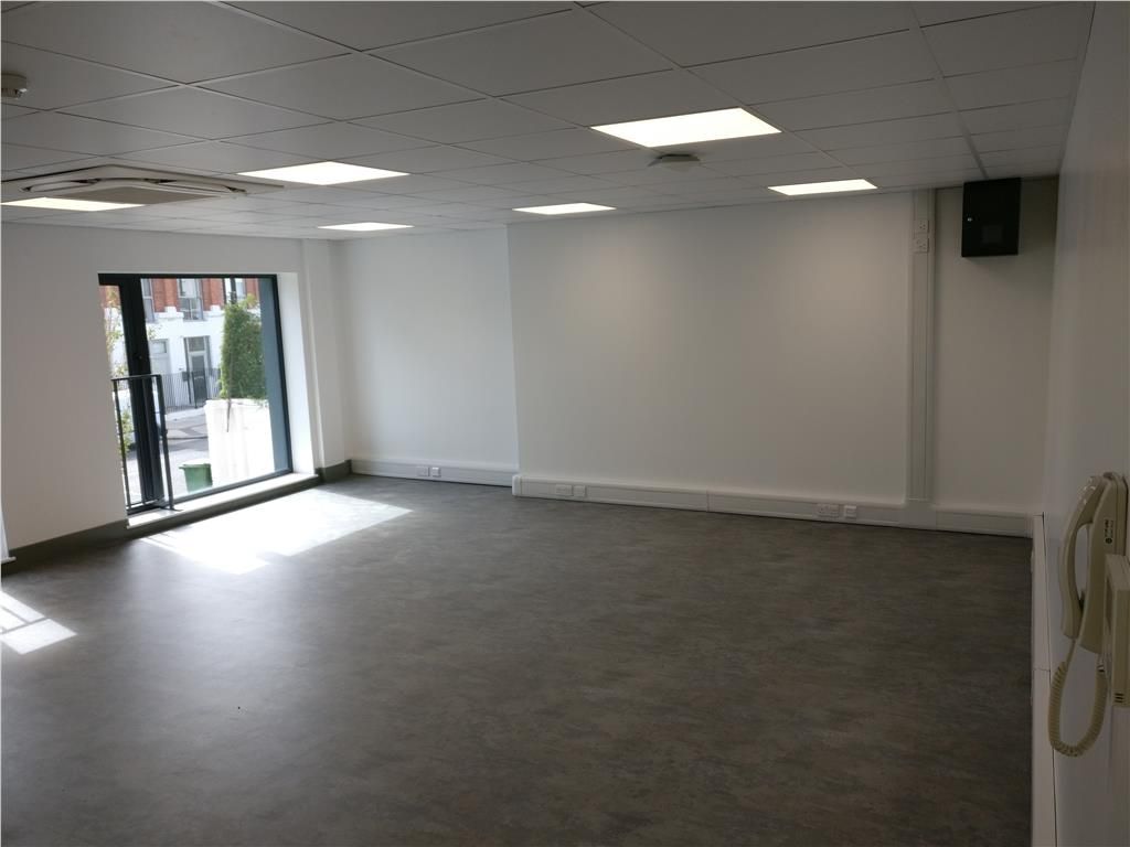 Property photo 2 of 8 Photo 23