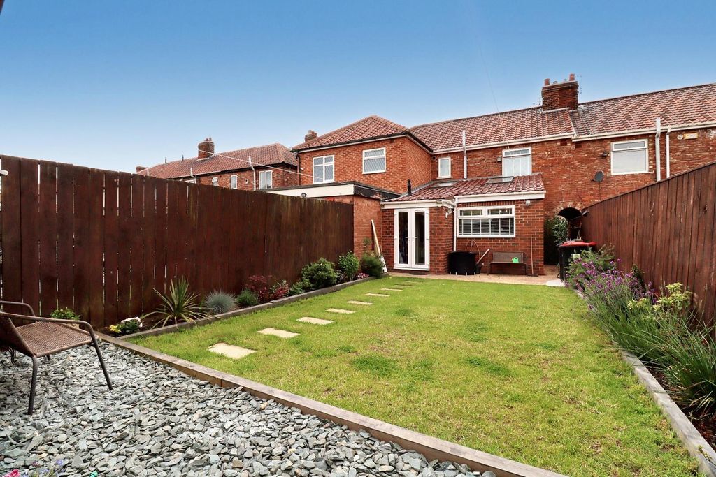 Property photo 2 of 24