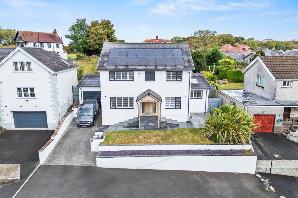 Property photo 1 of 38