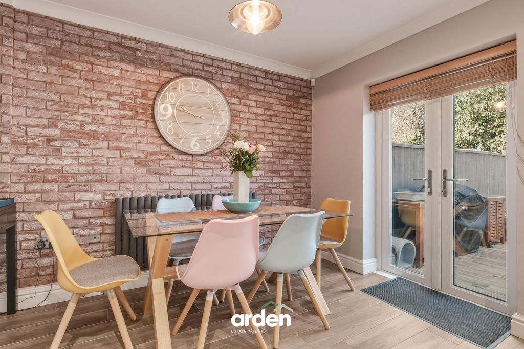 Property photo 3 of 15