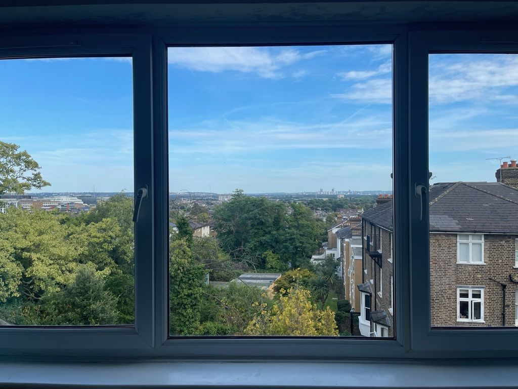 Property photo 1 of 10 Picture No. 15