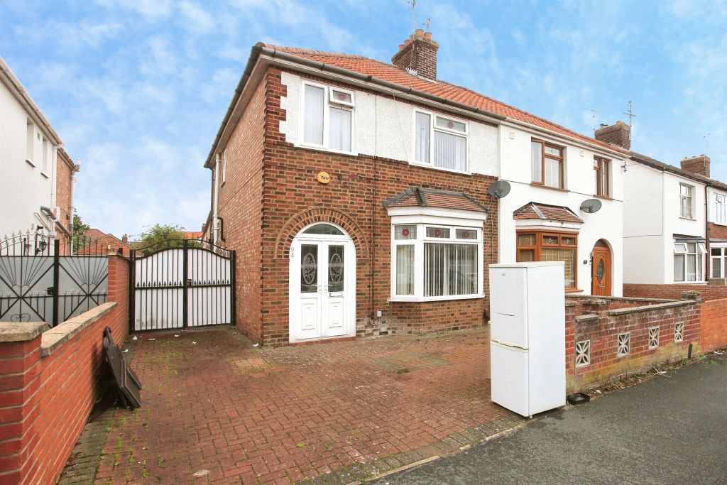 Property photo 1 of 11