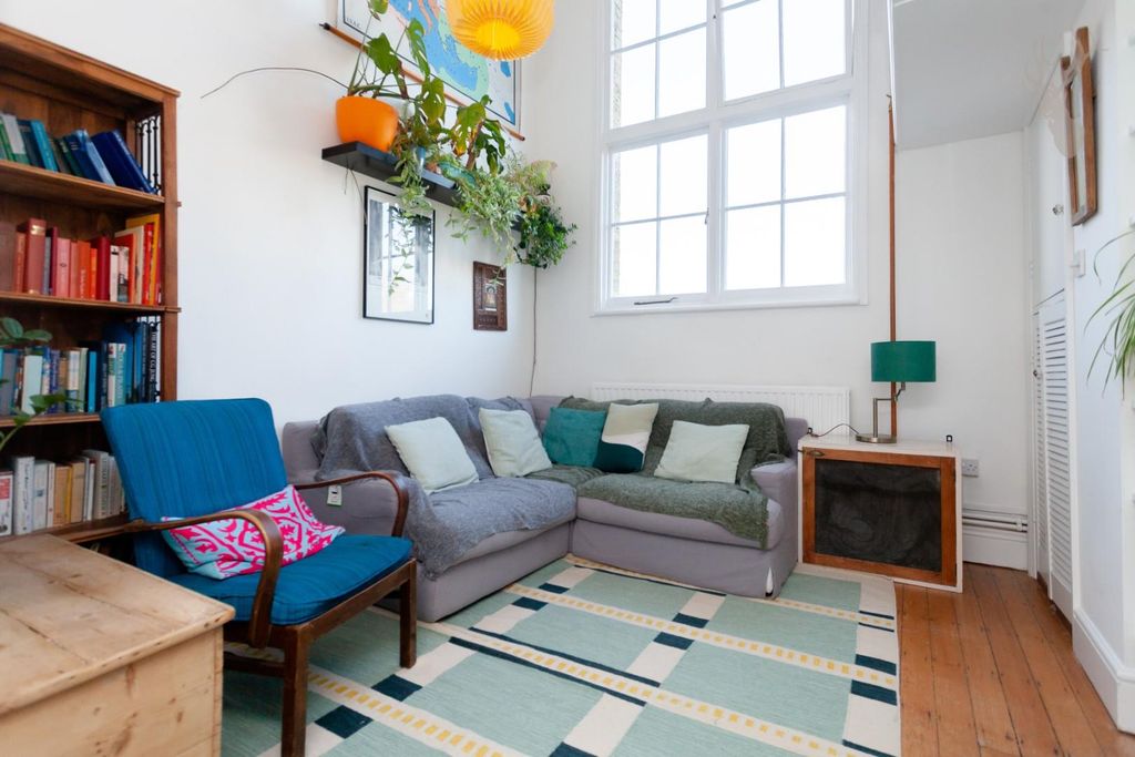 Property photo 3 of 22 Schoolbell Mews (7).Jpg