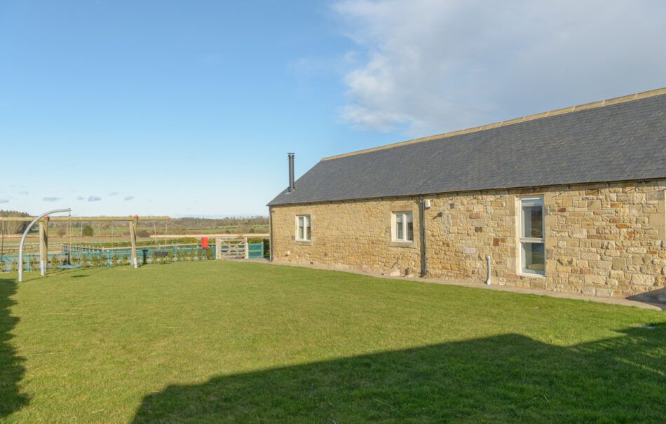 Property photo 3 of 42