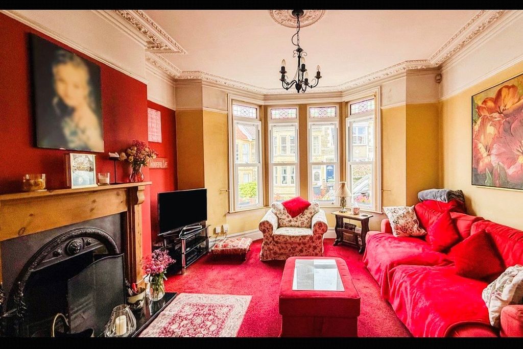 Property photo 2 of 11 Picture No. 13