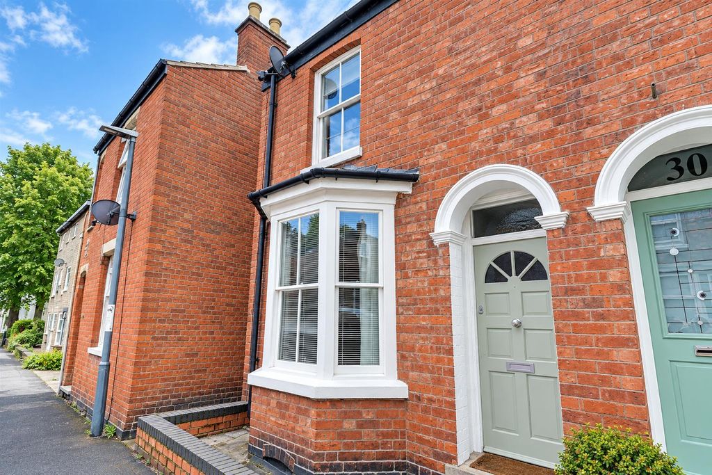 Property photo 1 of 13