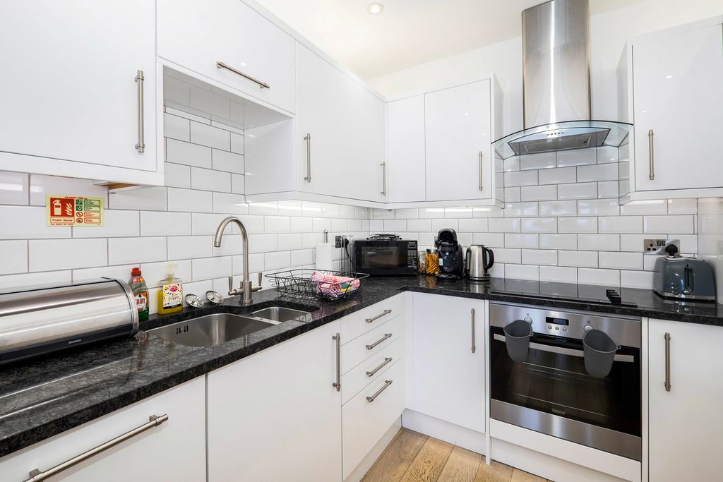 Property photo 3 of 20 Pbox-Img.Jpg