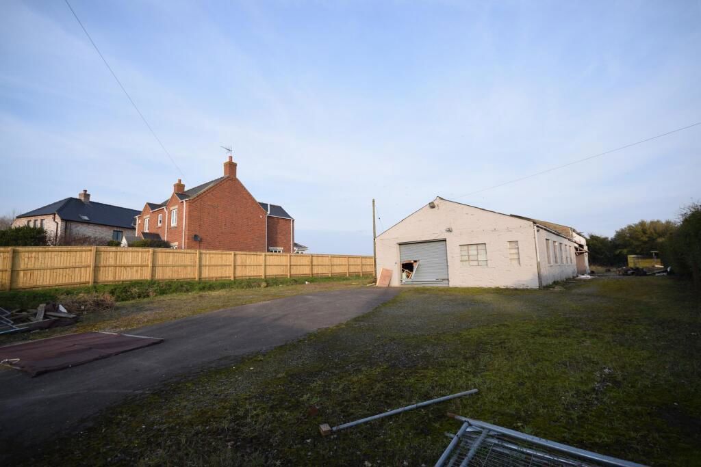 Property photo 3 of 12